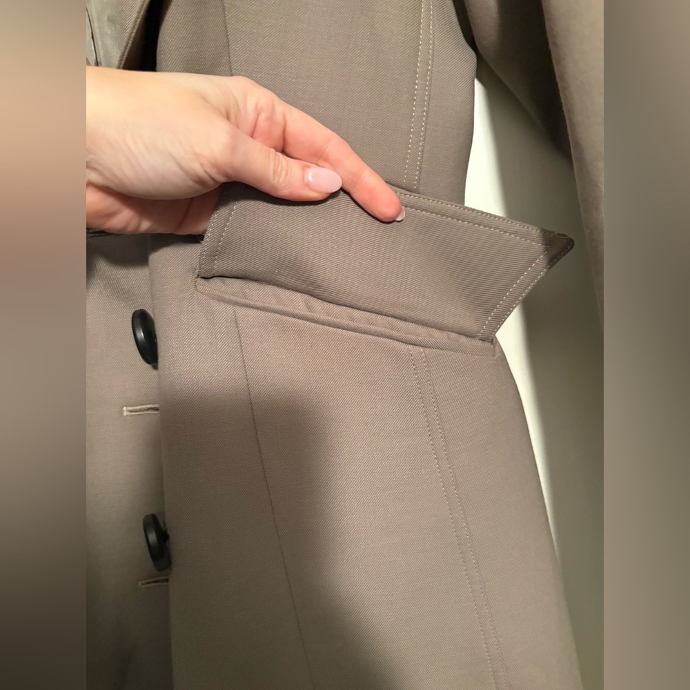 Smythe Pagoda Coat in Storm ASO Meghan Markle - Picture 9 of 14